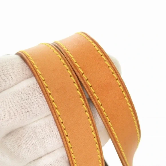 LOUIS VUITTON Brown Monogram Tote Bag - Picture 8 of 11